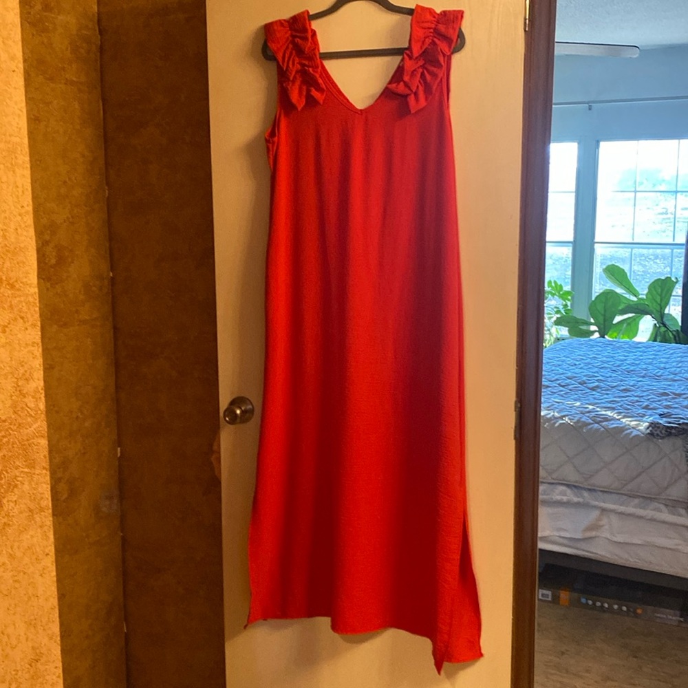 Beautiful red dress. Nevertheless worn. Size medium
